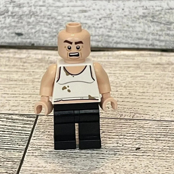 LEGO® Teenage Mutant Ninja Turtles™ 79119 VICTOR Minifigure - Picture 1 of 4